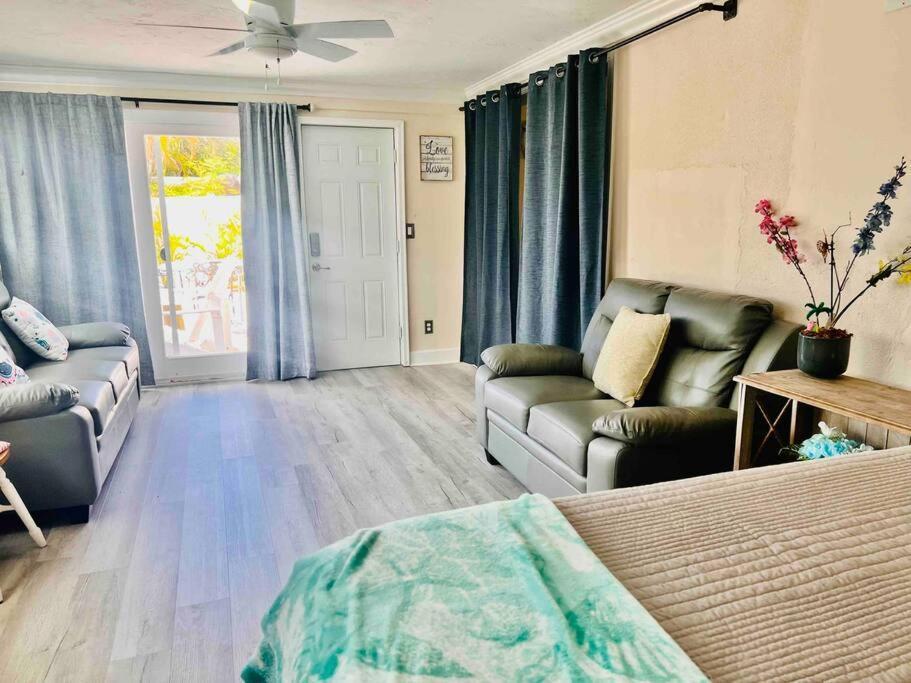 Cozy 2 Bedrooms Home By The Water Cape Coral Exterior foto
